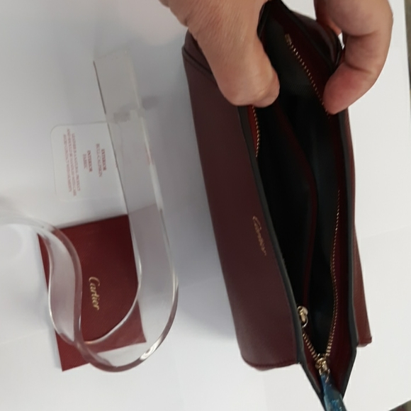 Clutch - Picture 2 of 4